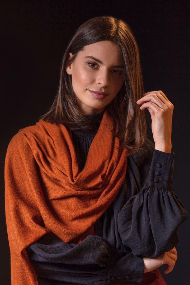 NEW - BOUVERET 100% VICUNA KNITTED SHAWL - ORANGE - 2