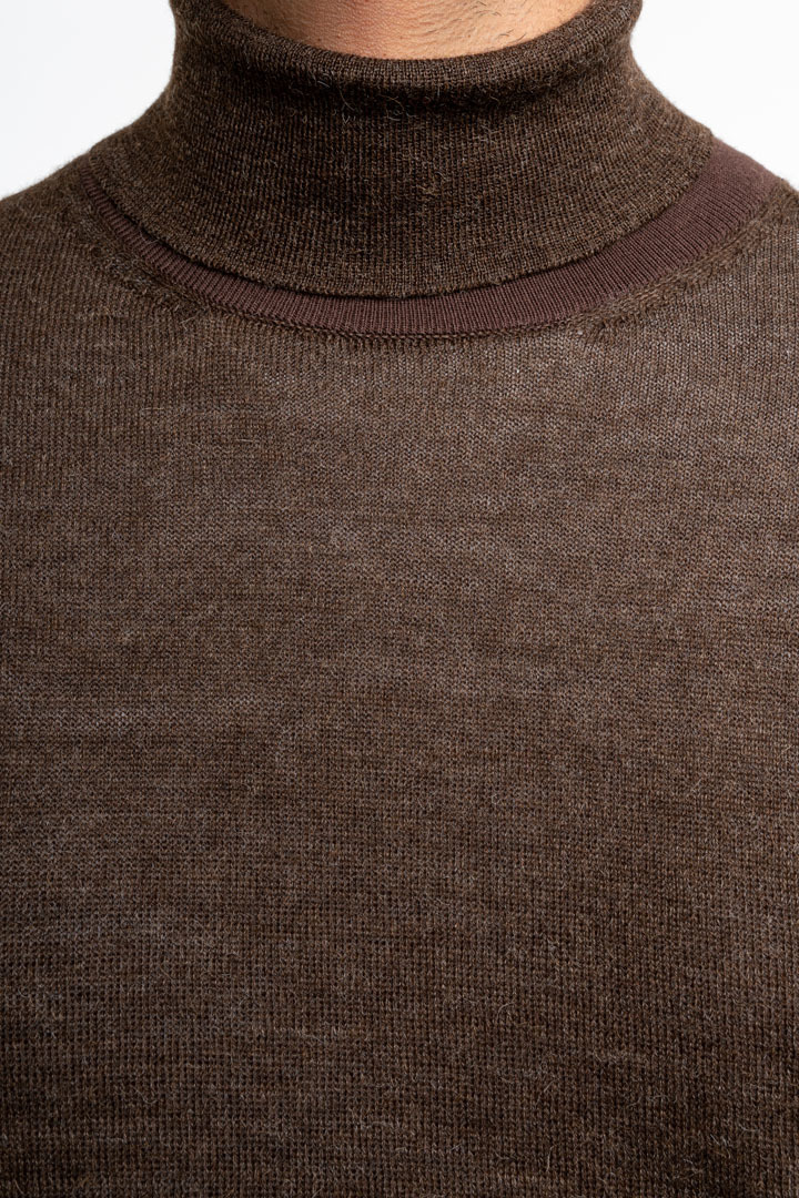 NEW - Classic Turtle Neck Sweater - Brown - 3